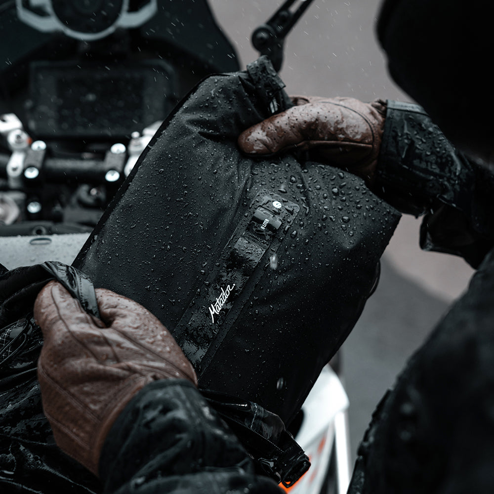 MATFPDB8001BK_Matador_Drybag8L_Social1.jpg