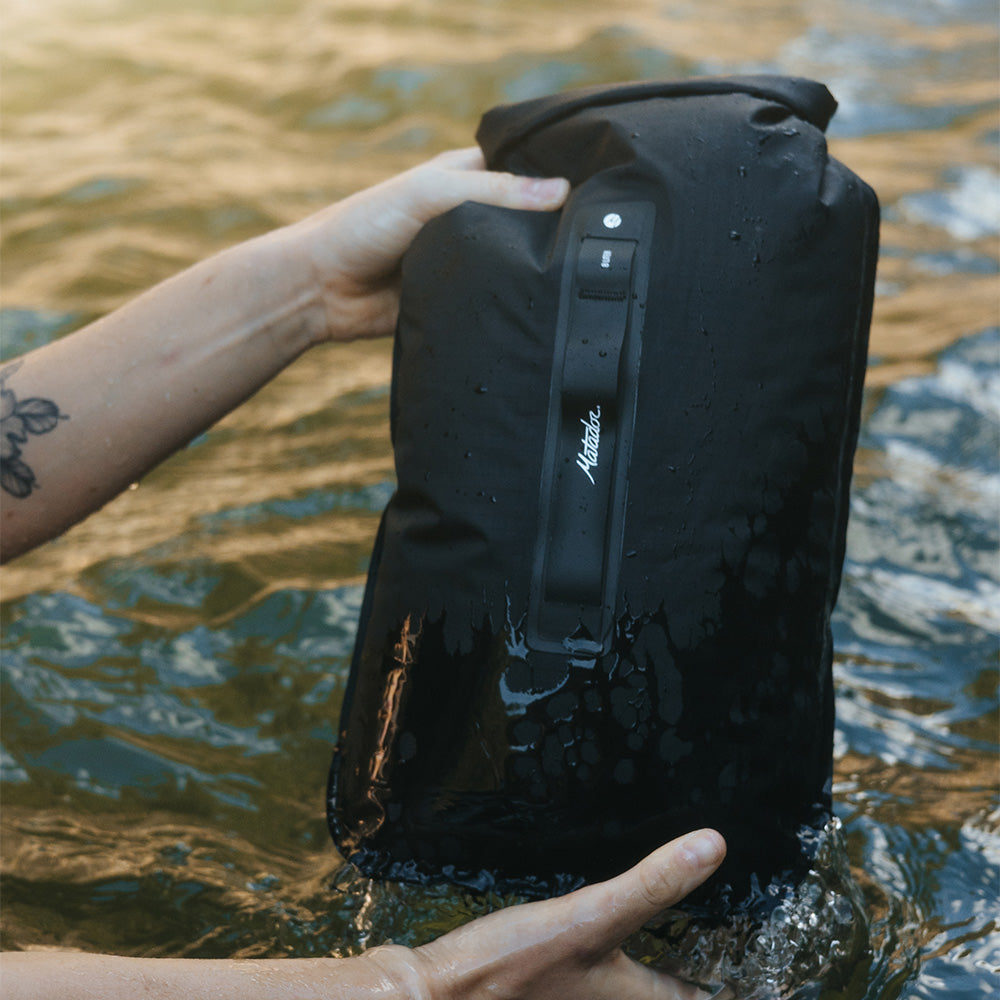 MATFPDB8001BK_Matador_Drybag8L_Social2.jpg