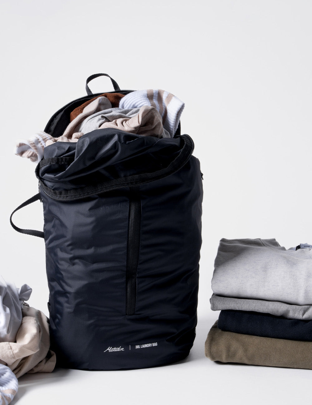 MATLB1001BK_Matador_Laundrybag_MB2.jpg