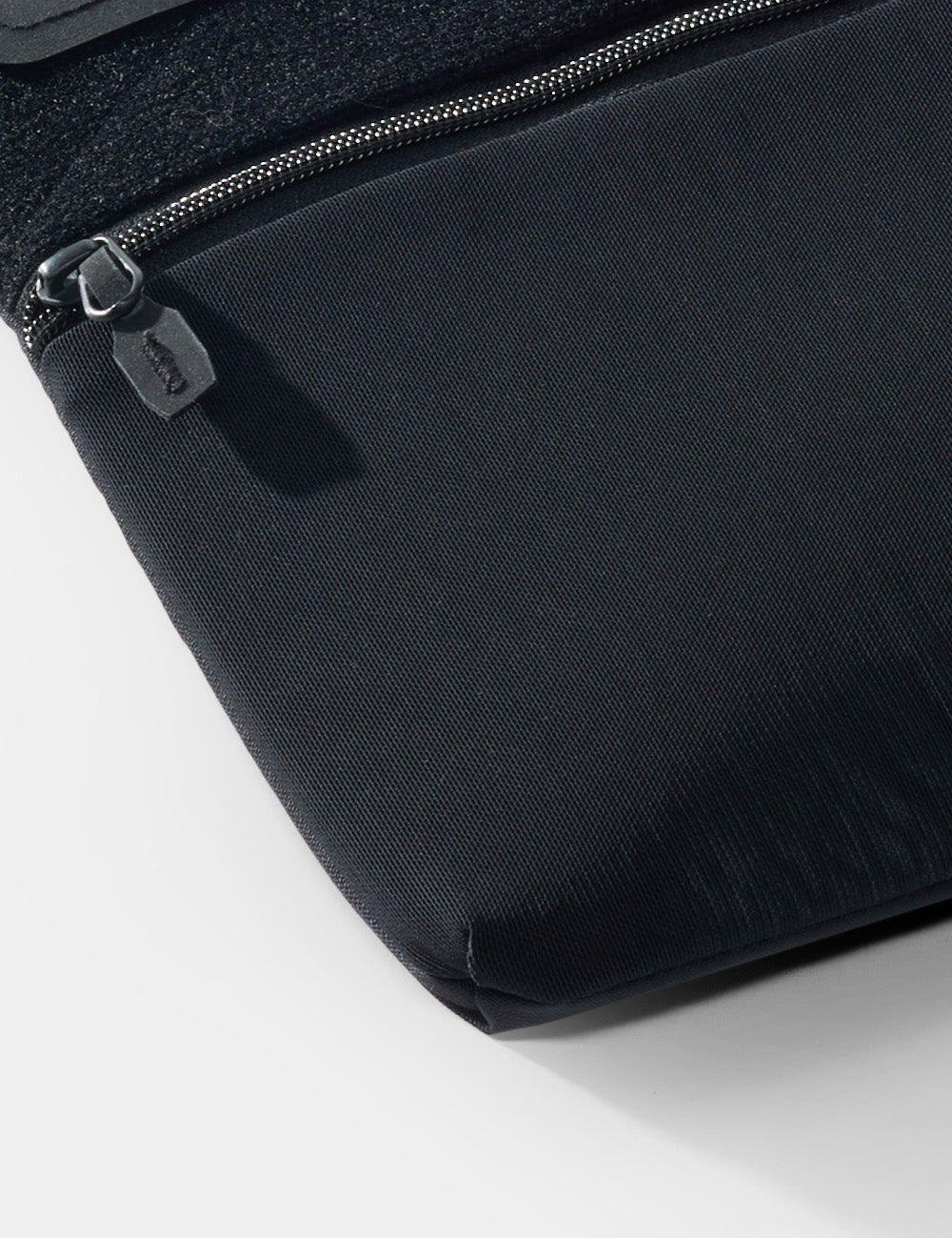 MATLBL001BK_Matador_LaptopBaselayer_MB3.jpg
