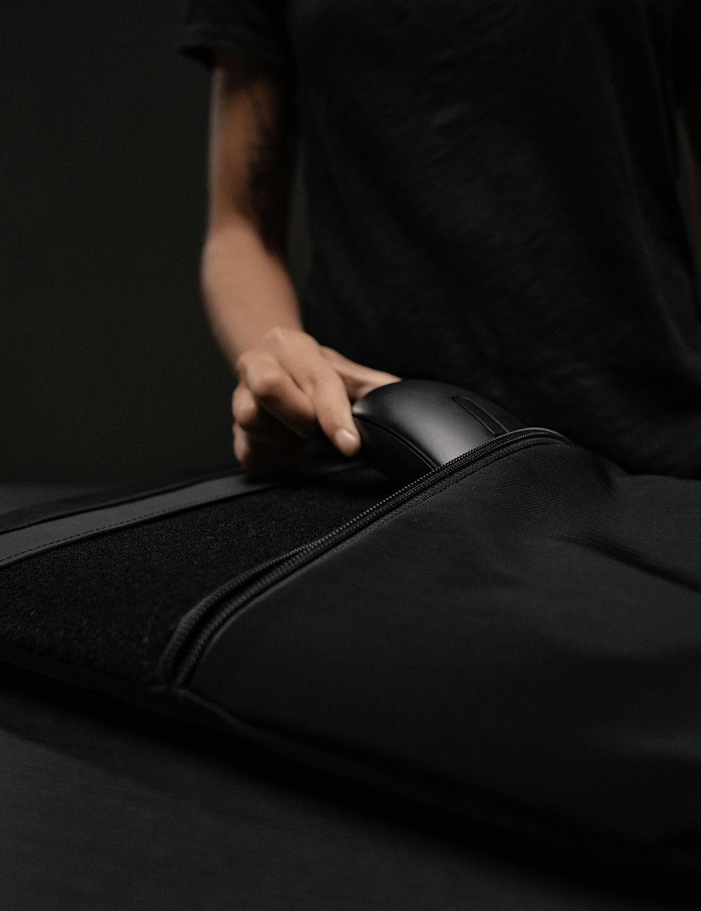 MATLBL001BK_Matador_LaptopBaselayer_MB5.jpg