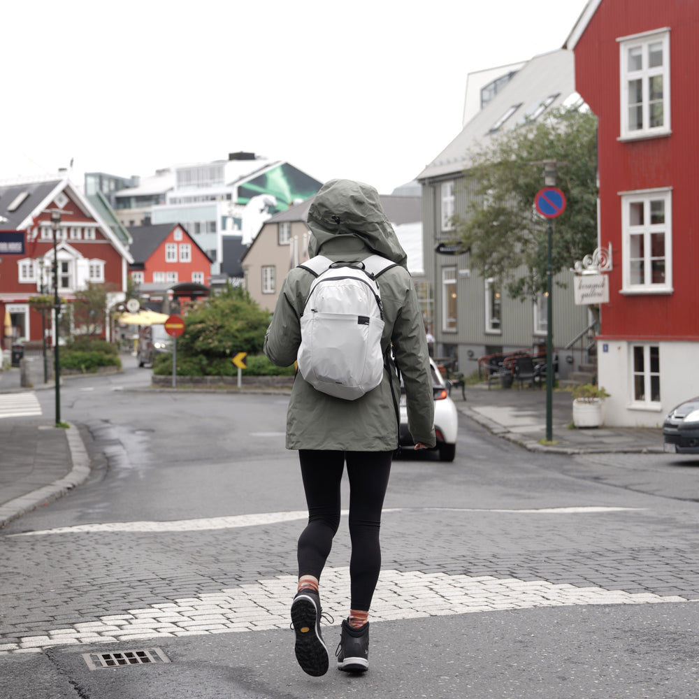 MATOG2DP01W_Matador_RefractionBackpack_Social1.jpg